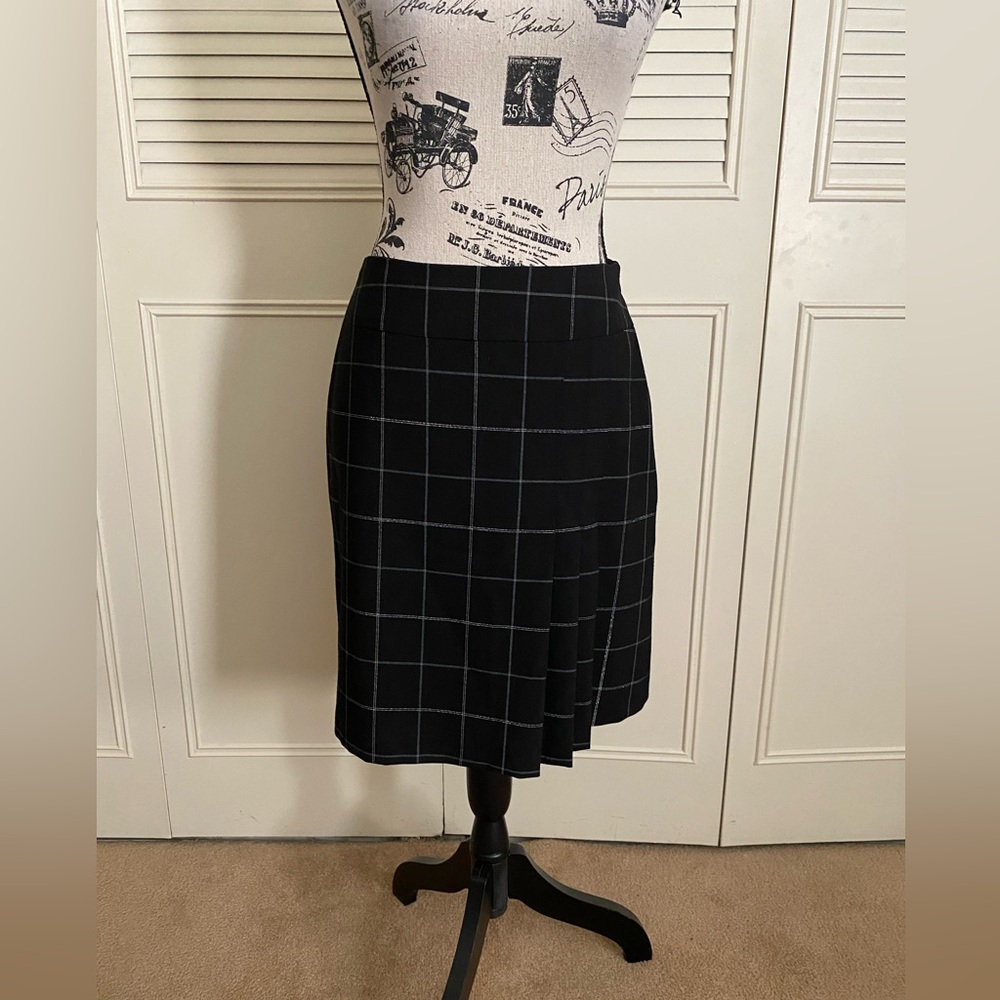 Caroll black checkered skirt pleats European French